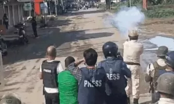 गिरफ्तार पांच युवकों की रिहाई को लेकर मणिपुर में पुलिस स्टेशनों, कोर्ट पर भीड़ का धावा; सुरक्षाबलों की जवाबी कार्रवाई में 10 से ज्‍यादा लोग घायल
