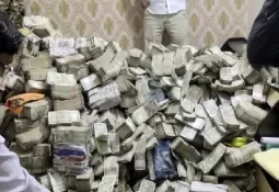 रांची में मंत्री के घर ED की छापेमारी, 25 करोड़ रुपए बरामद